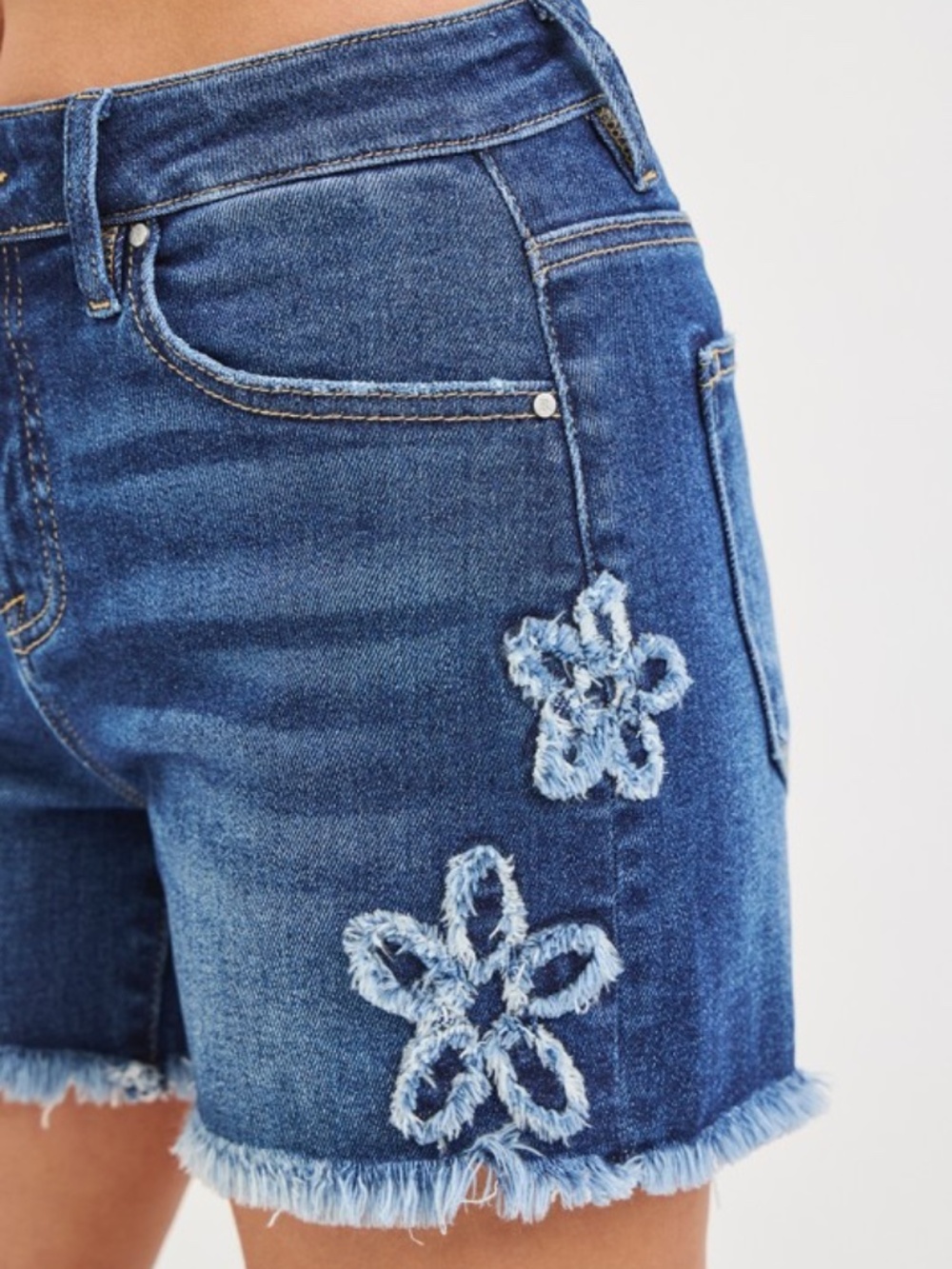 Risen Dark Wash Flower Patched Frayed hem Denim Jean Shorts - Picture 5 of 6